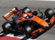 爱游戏入口-哈斯车队横扫红牛二队，阿隆索关键制胜