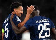 爱游戏入口-里昂主场大胜，冲击欧冠资格