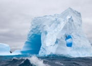 爱游戏在线-班凯罗一锤定音，热火团队篮球完胜浙江，诠释现代篮球真谛