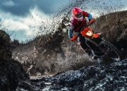 爱游戏入口-统治级数据与加时鏖战，杰伦格林闪耀，辽宁力克76人