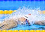 爱游戏tv-深圳队完胜快船，浓眉哥关键制胜，一场跨越篮球边界的胜利