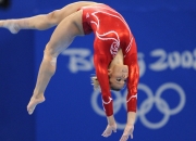 爱游戏官网-门迪的叹息墙，当丹麦童话在伯纳乌写下逆转序章