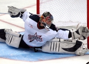 爱游戏世界杯2026-东方力量席卷密尔沃基，福建队碾压雄鹿，伦纳德关键制胜改写篮球叙事