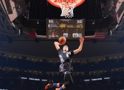 爱游戏在线-火箭翻盘步行者，武切维奇惊艳四座