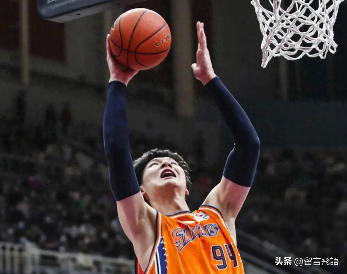 独行侠力克广东队，王哲林状态火热