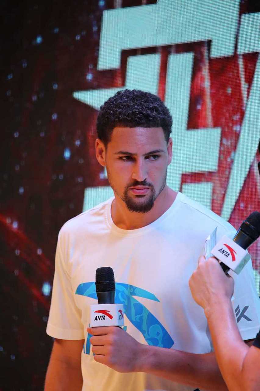 山东队横扫太阳,克莱高光表现 山东队横扫太阳,克莱高光表现