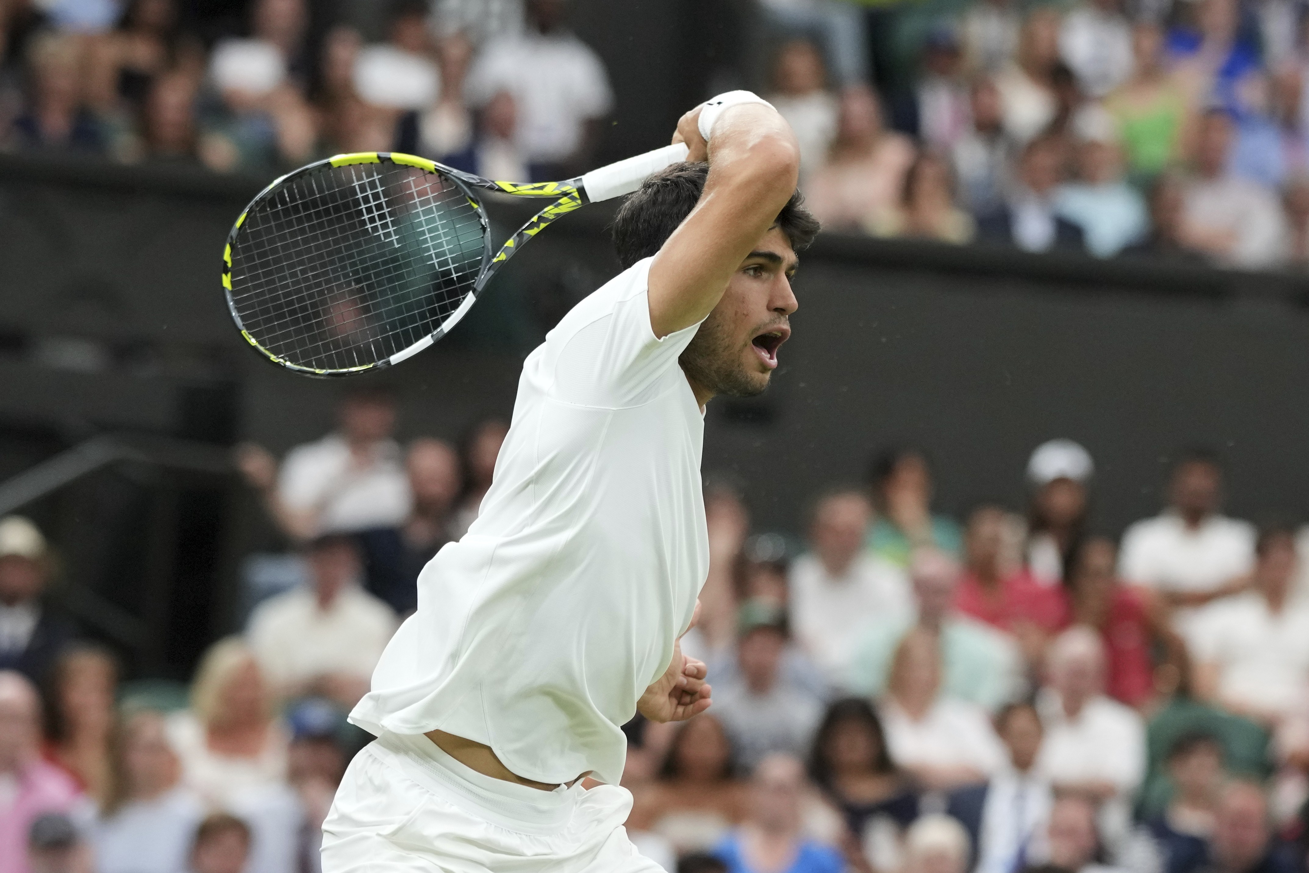 澳网险胜温网，阿尔卡拉斯惊艳四座