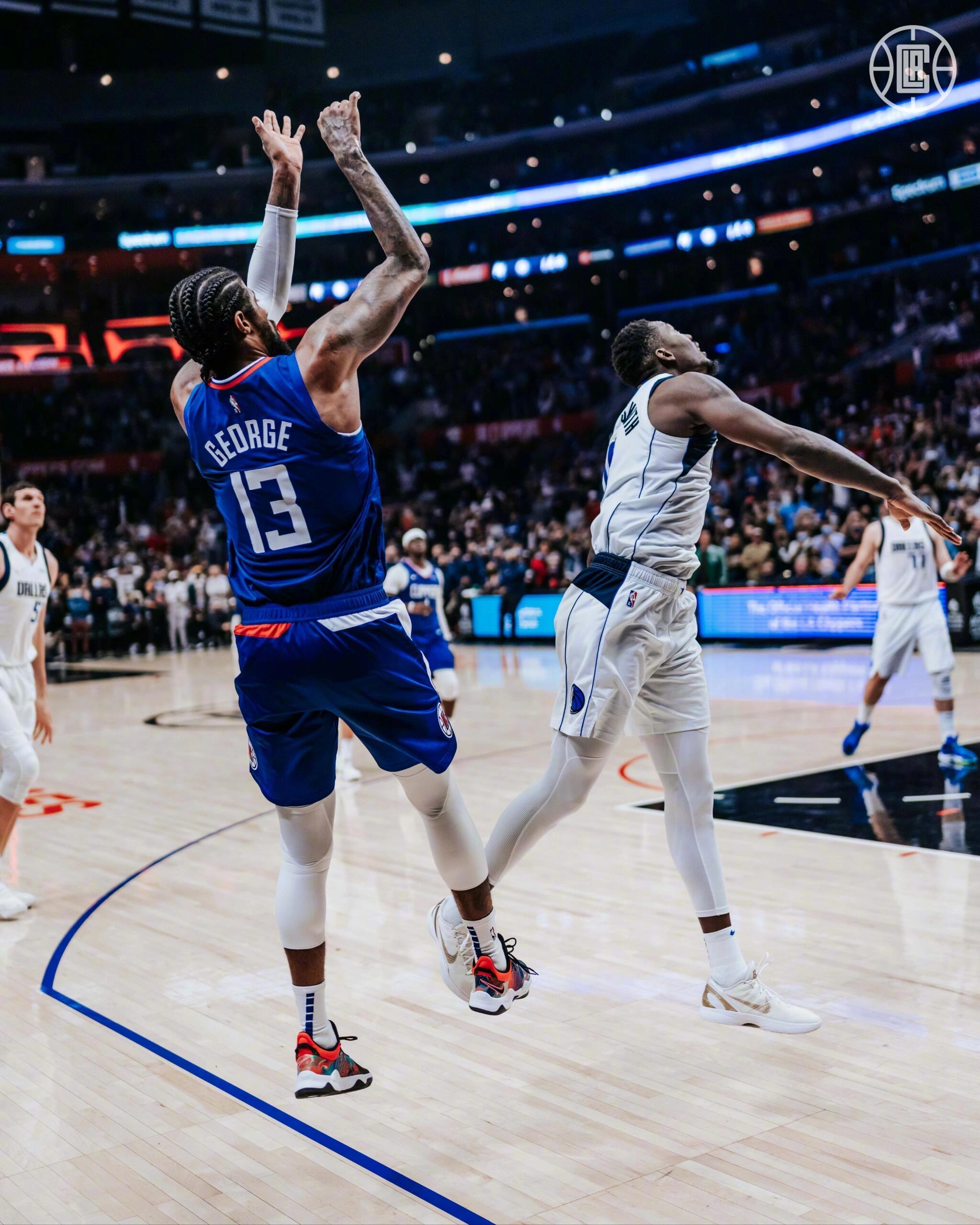 快船鏖战辽宁队,西亚卡姆关键制胜 快船鏖战辽宁队,西亚卡姆关键制胜