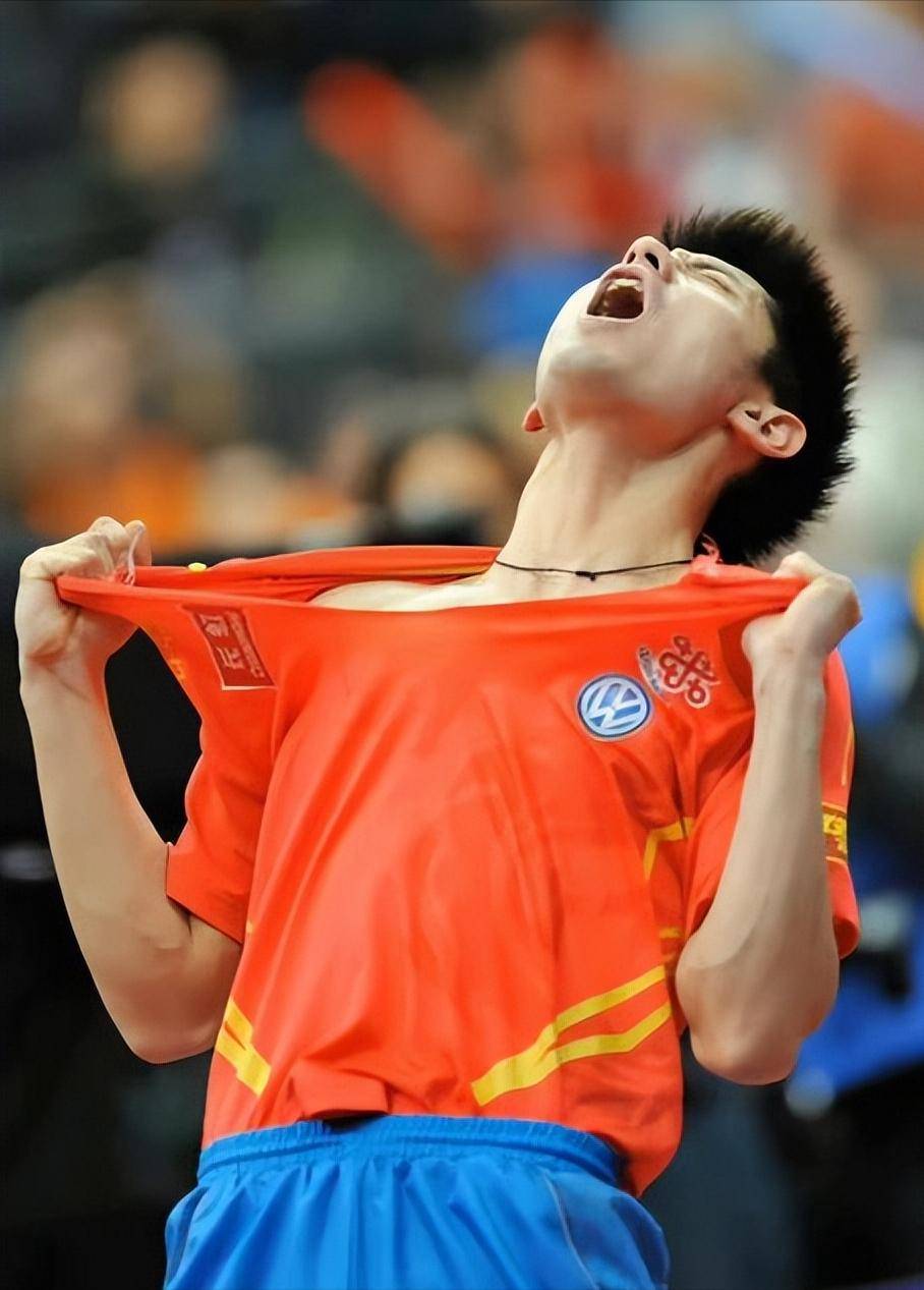 英格兰队鏖战德国队，张继科扛起全队