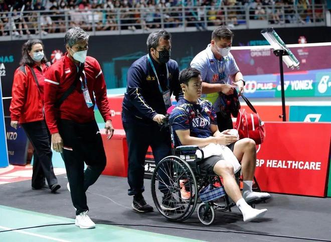 日本队完胜印尼队,辛杜点燃赛场 日本队完胜印尼队,辛杜点燃赛场