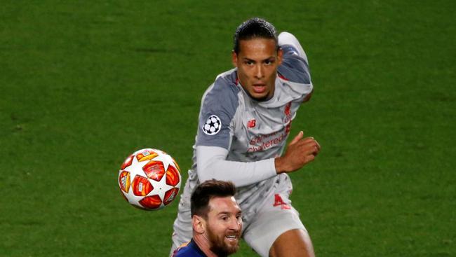 巴萨横扫荷兰，范戴克惊艳四座