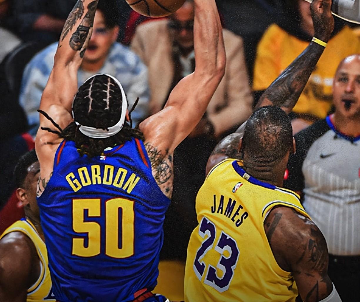 广州队碾压湖人，浓眉哥带队取胜