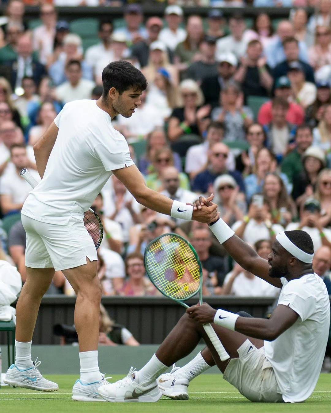 拉沃尔杯力克温网，西西帕斯扛起全队