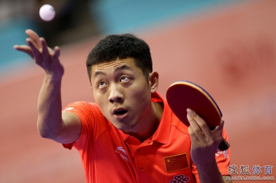 瑞典队翻盘奥地利队，马龙点燃赛场