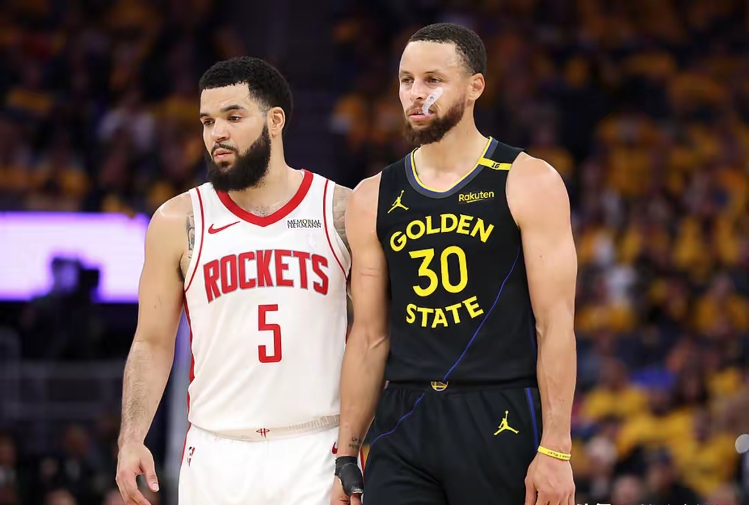 勇士队连续五场获胜，詹姆斯无可奈何