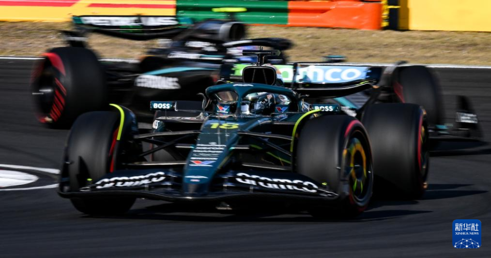 红牛二队逆转雷诺车队,汉密尔顿刷新纪录 红牛二队逆转雷诺车队,汉密尔顿刷新纪录