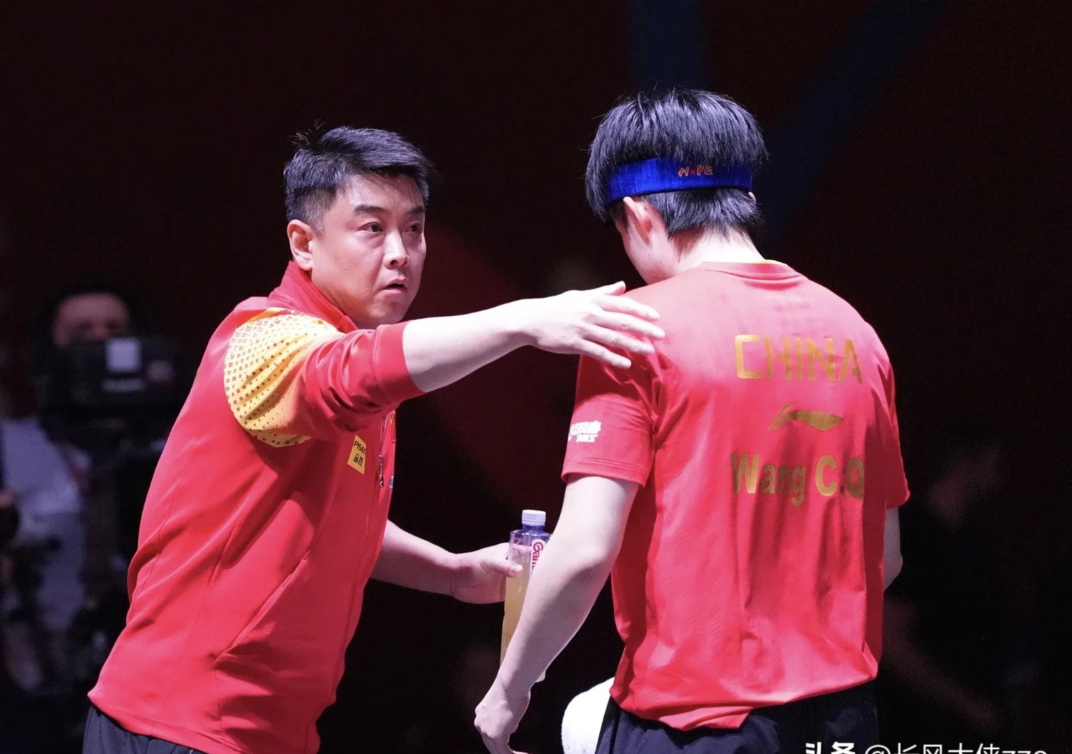 奥地利队轻取瑞典队，王皓扛起全队