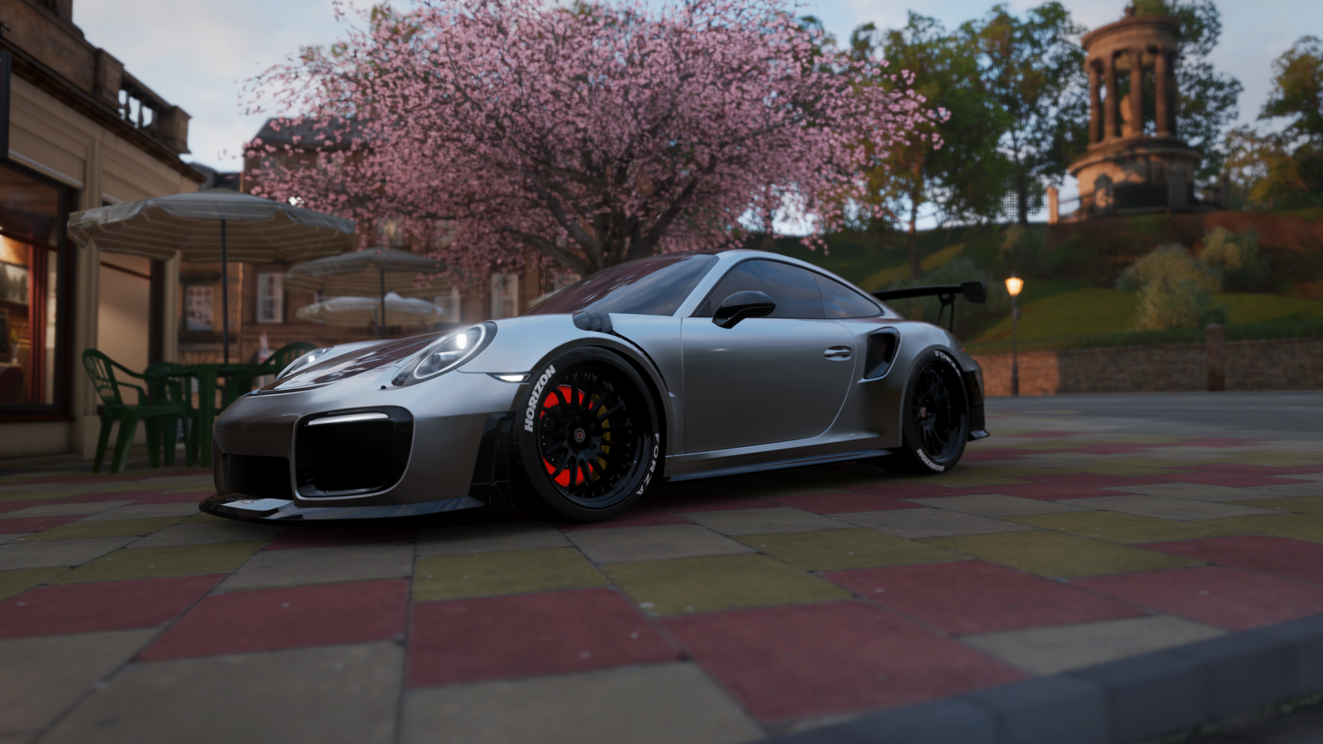 托尼，在墨西哥与哥斯达黎加的绿茵大舞台上，他总能成为焦点