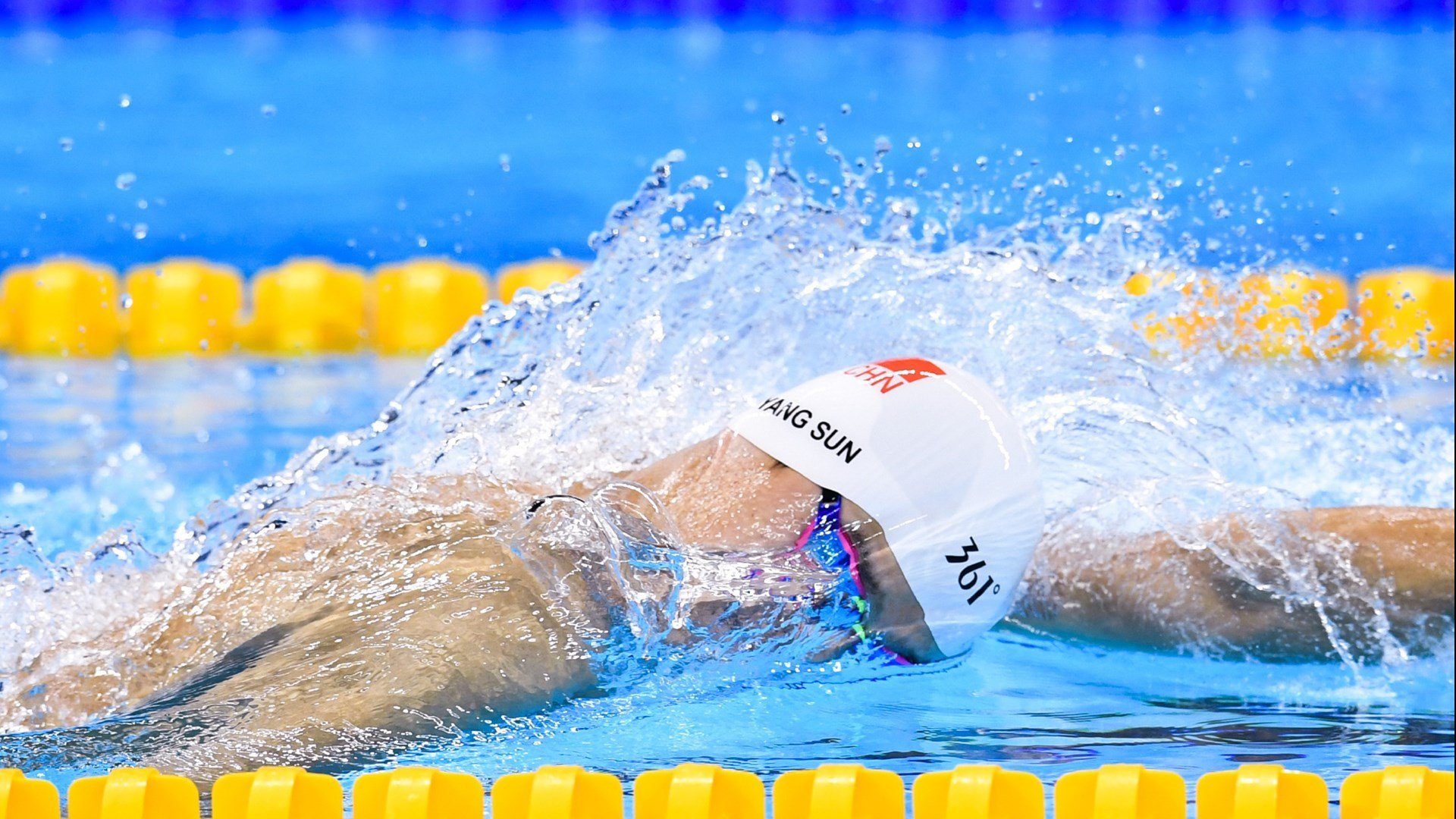 保罗运筹帷幄,马刺团队篮球碾压四川队展现实力鸿沟